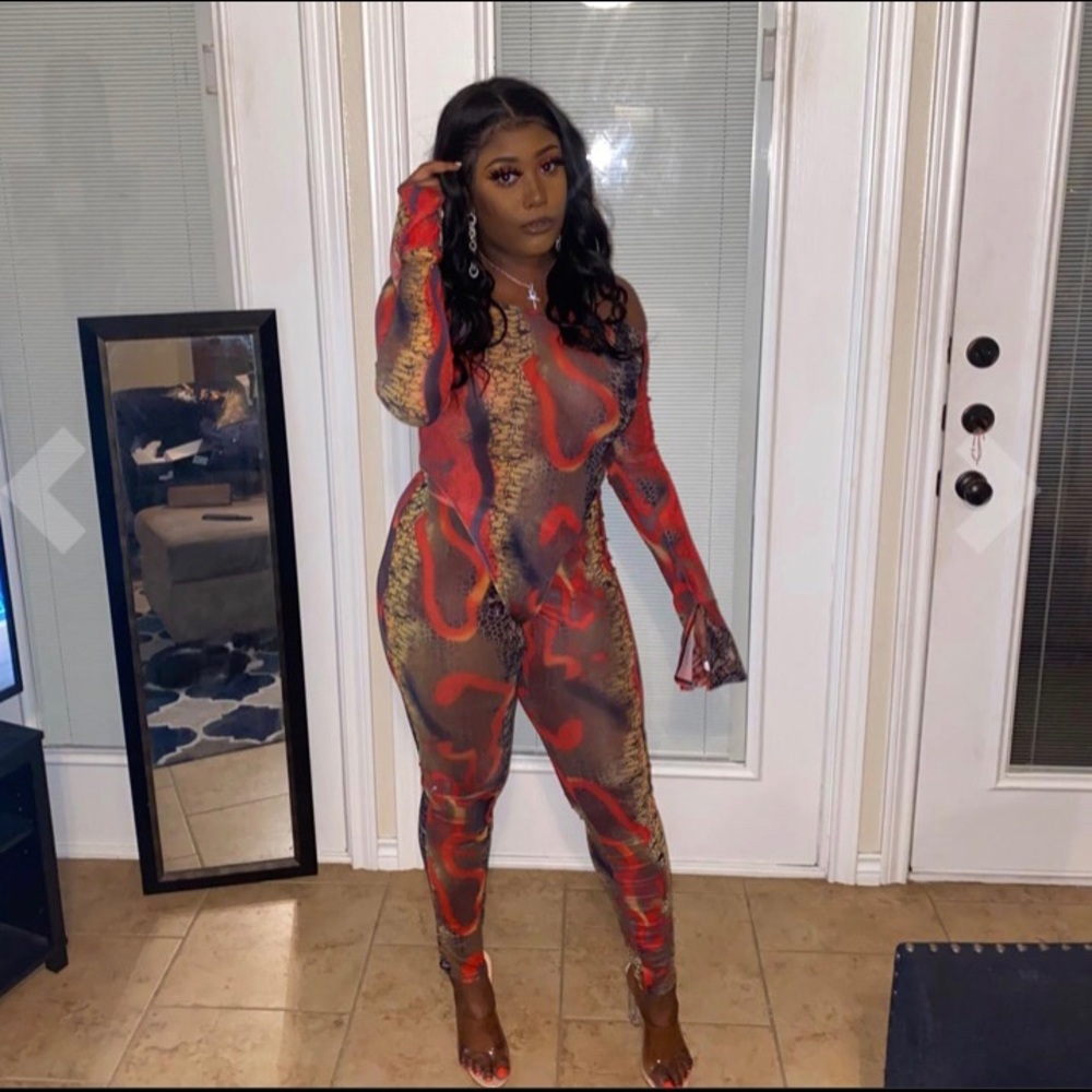 Two peace ladies sexy jump suit